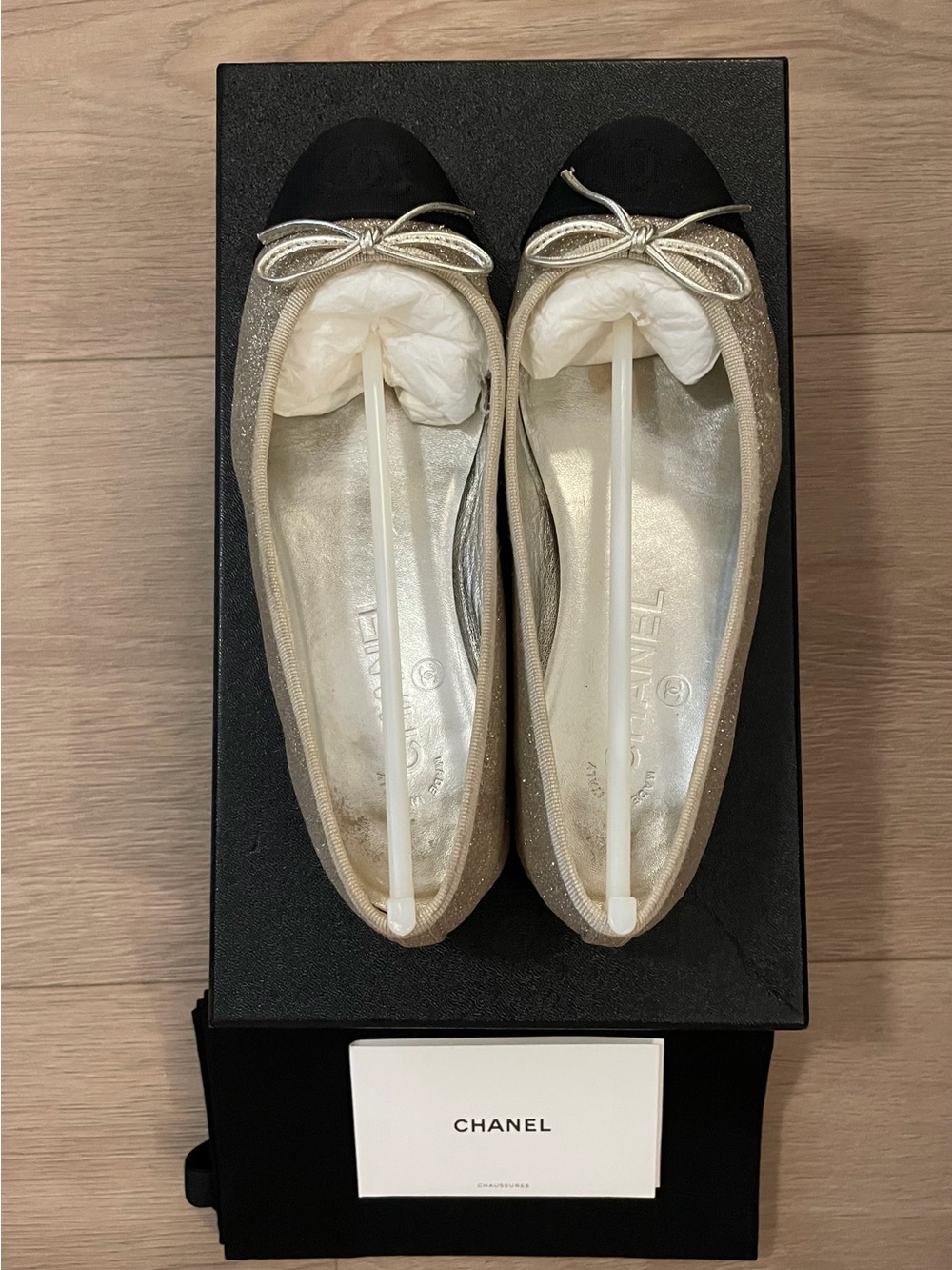 CHANEL Champagne Gold Glitter Ballet/ Ballerina Flats (Size 35.5)